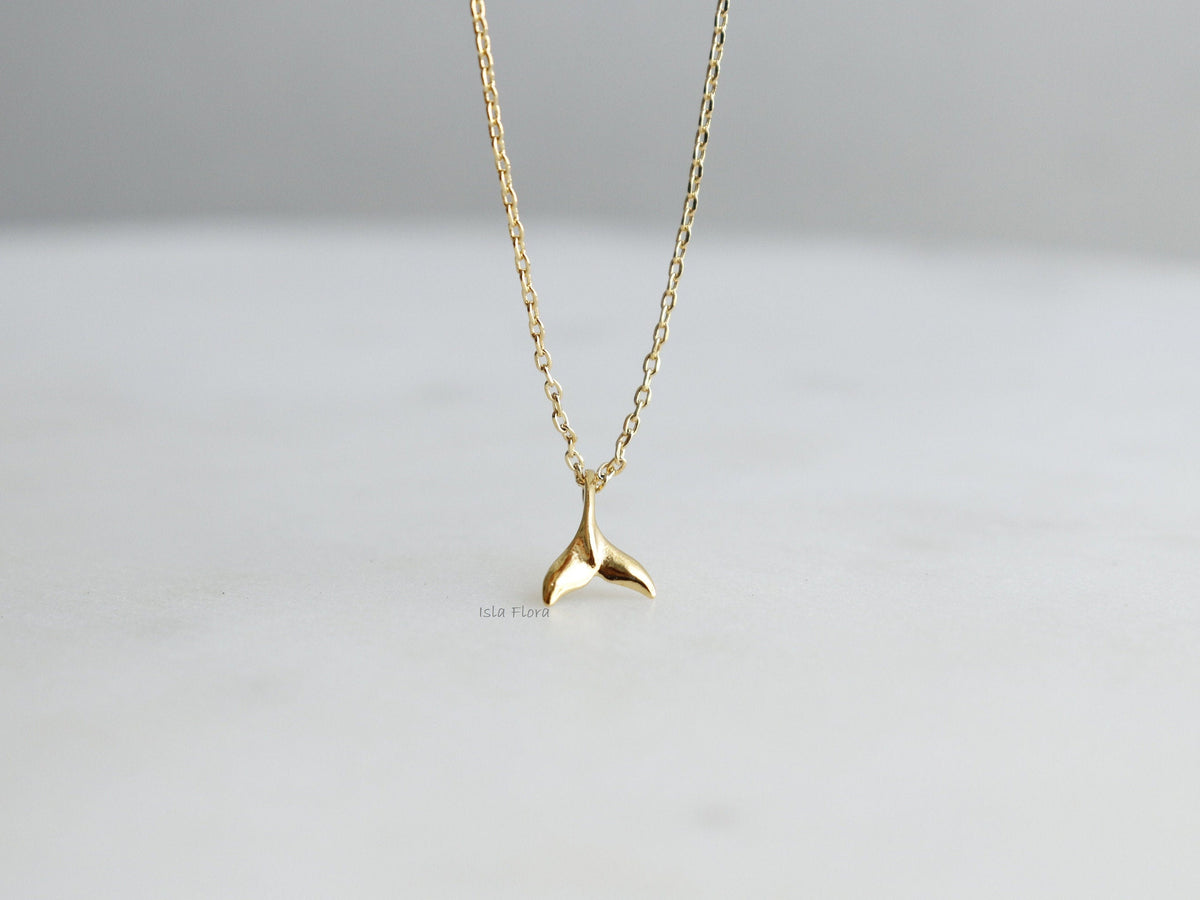 Simple Thin Fish Tail Charm Necklace