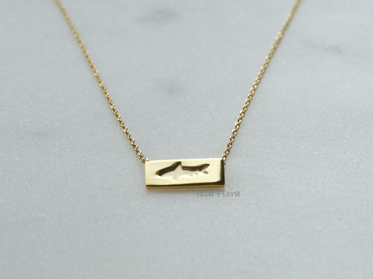 Isla Flora Shark Rectangle Bar Necklace