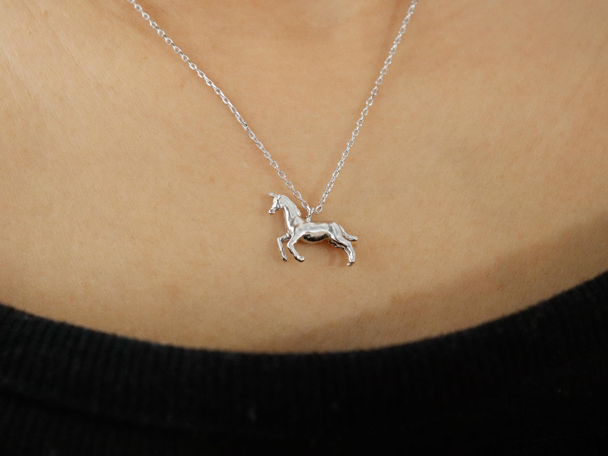 Isla Flora Dainty Unicorn Necklace