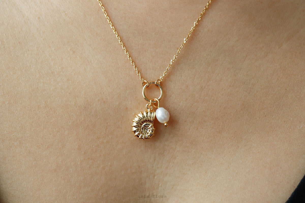 Isla Flora Coastal Dream Charm Necklace