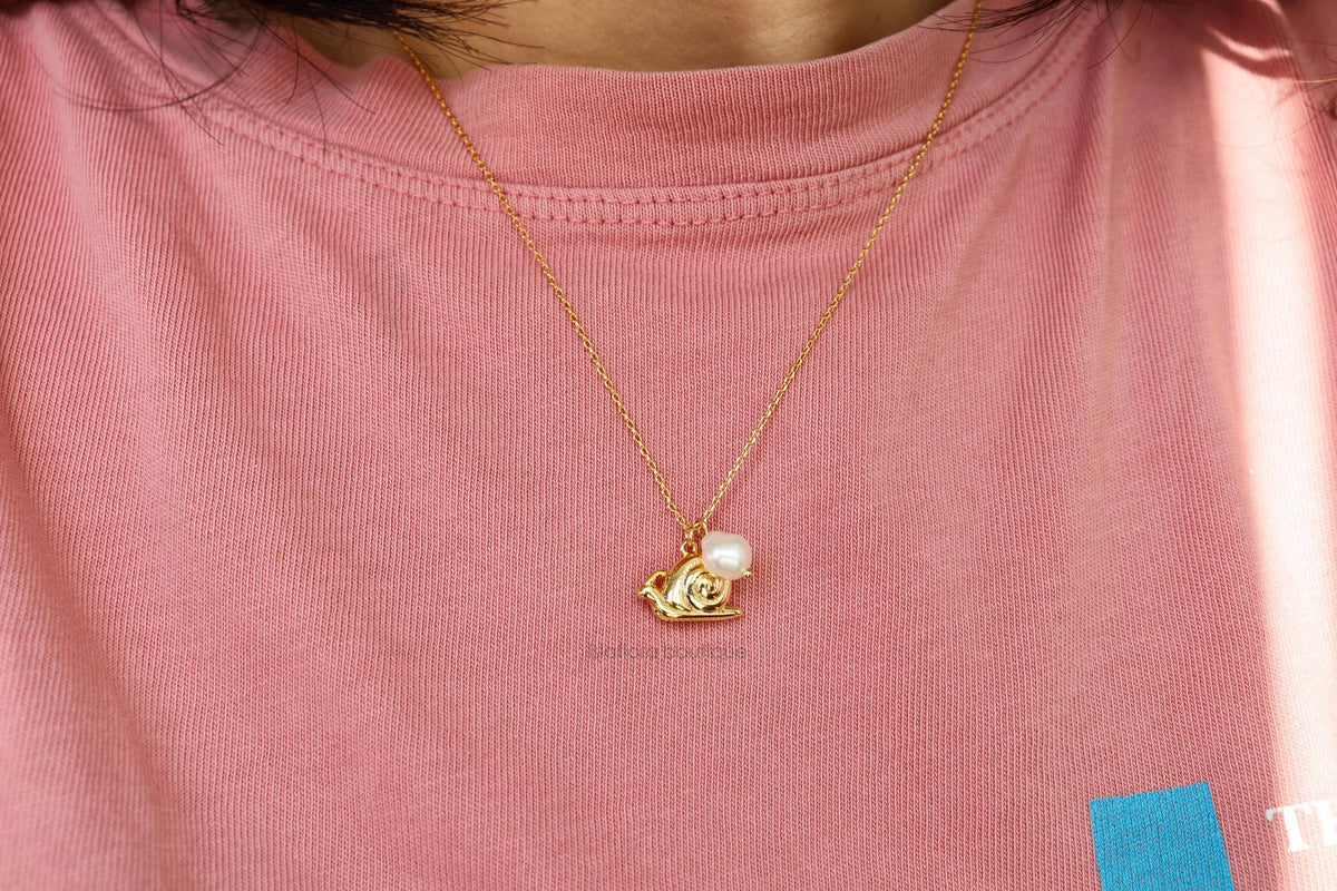 Isla Flora Freshwater Pearl Snail Charm Necklace