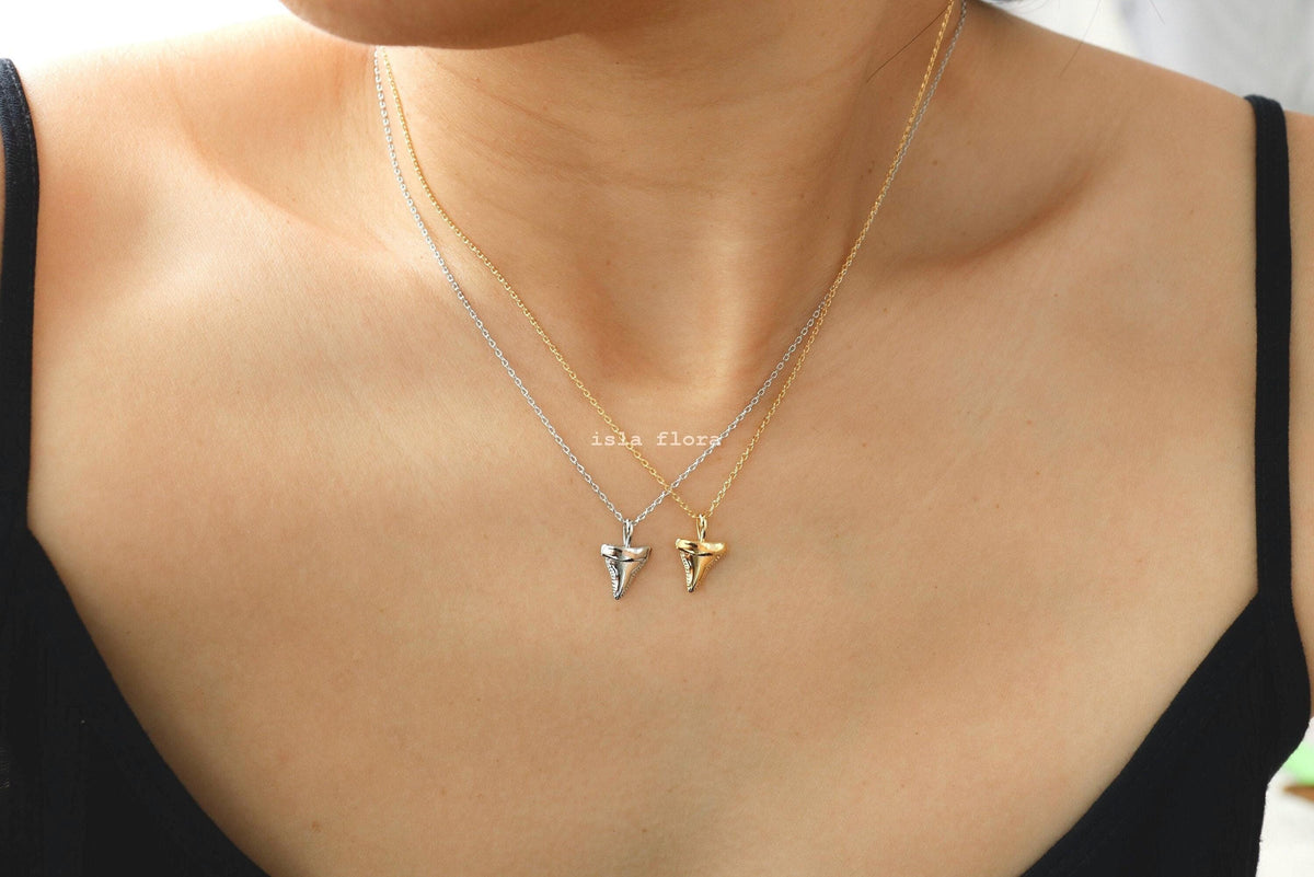 Isla Flora Dainty Shark Tooth Necklace