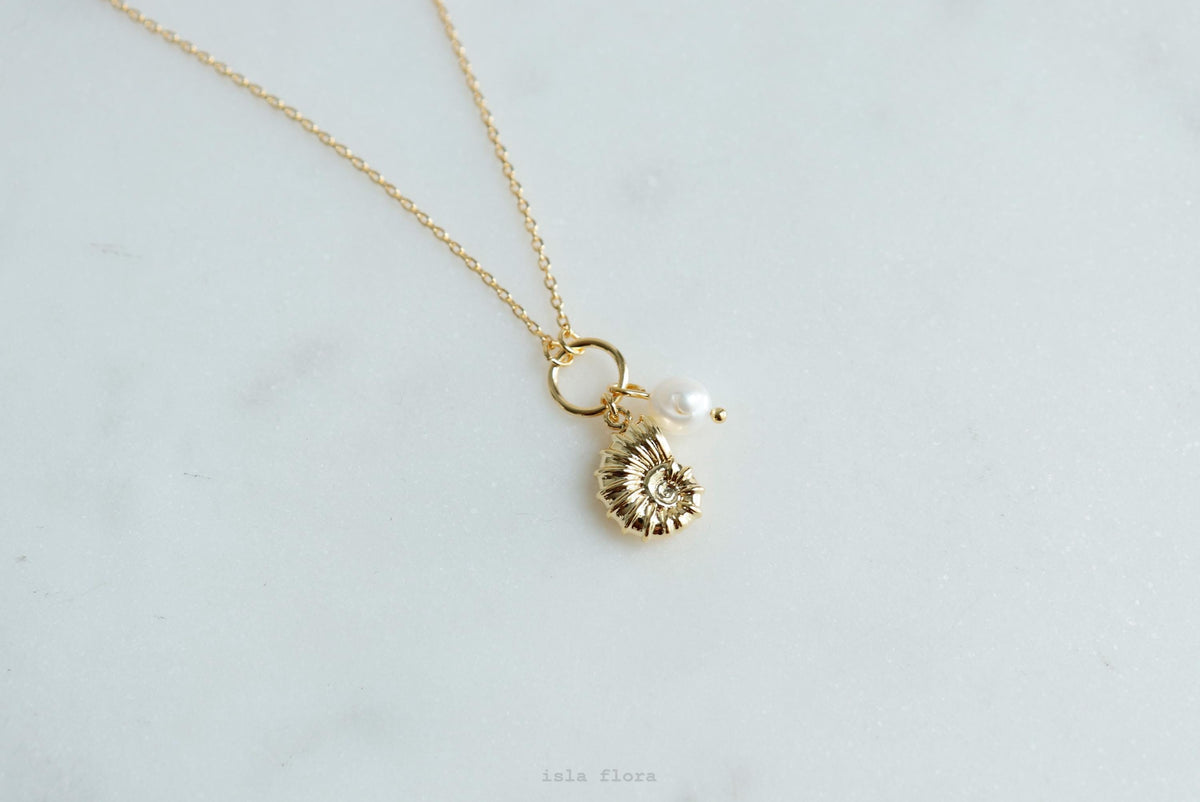 Isla Flora Coastal Dream Charm Necklace