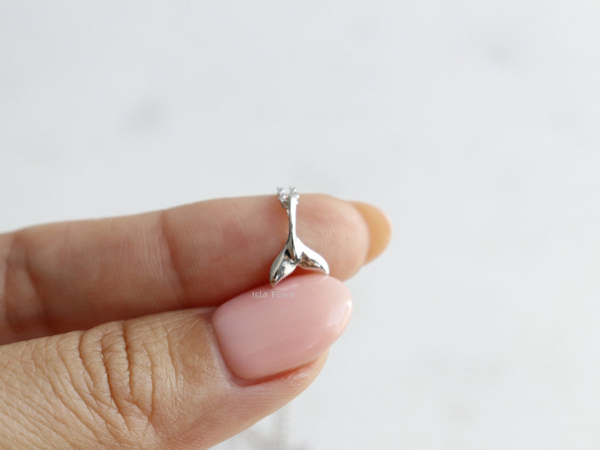 Simple Thin Fish Tail Charm Necklace