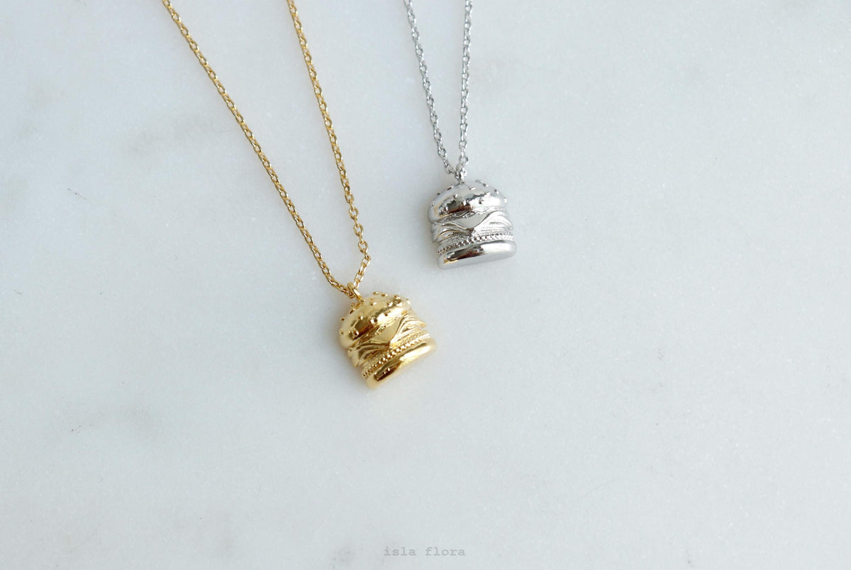 Isla Flora Dainty Realistic Cheeseburger Necklace