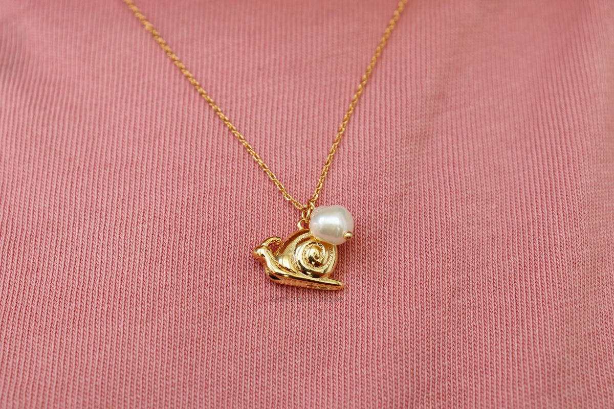 Isla Flora Freshwater Pearl Snail Charm Necklace