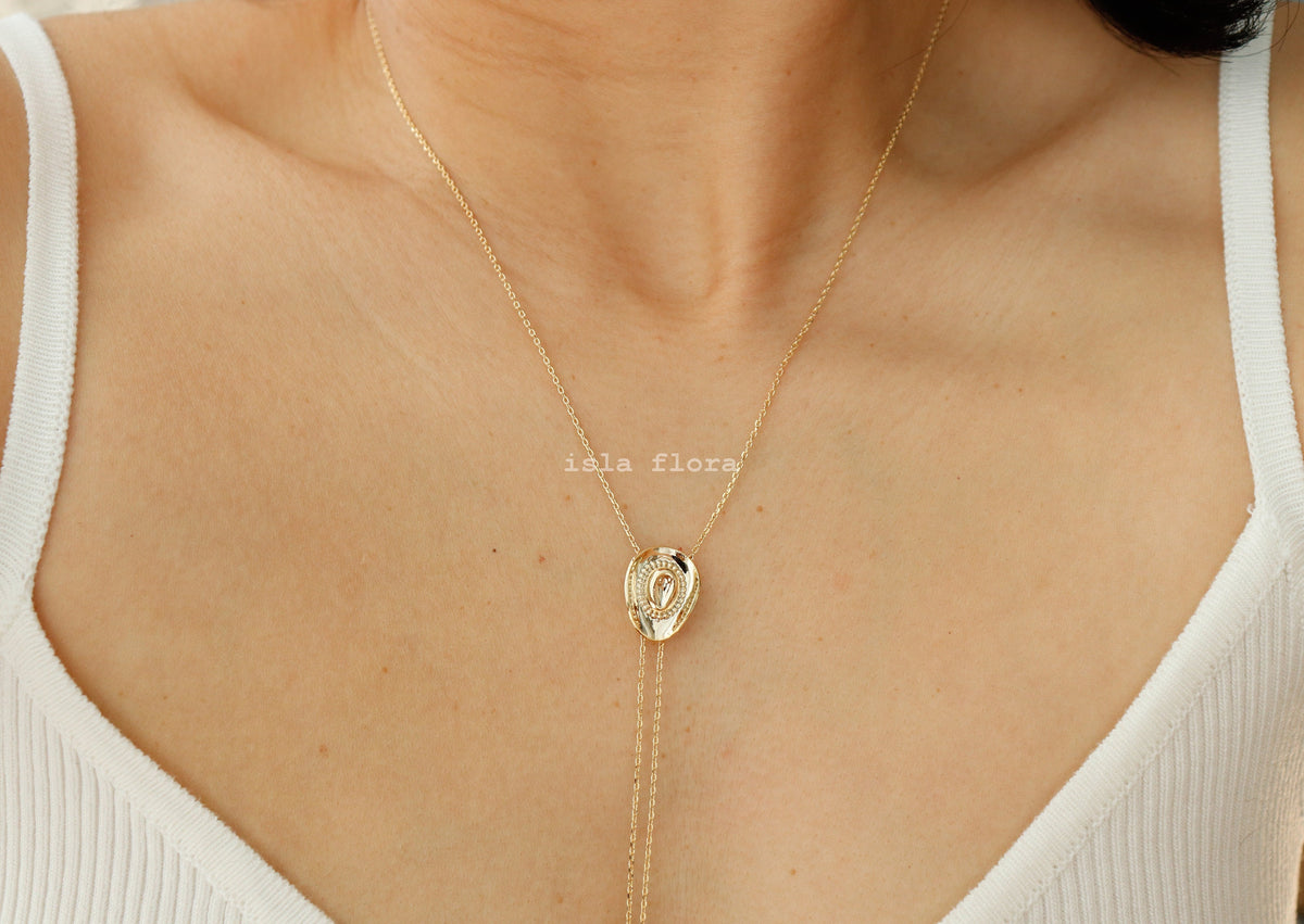 Isla Flora Dainty Hat Pendant Bolo Necklace