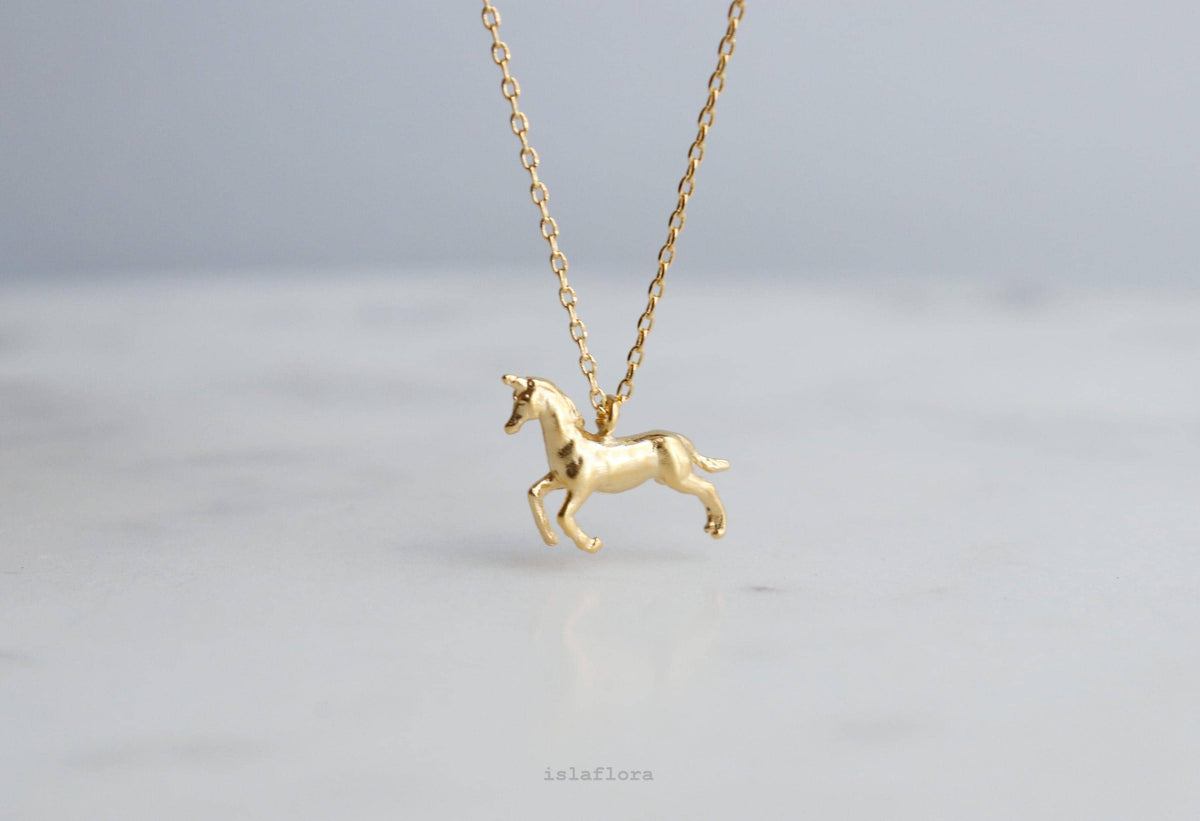 Isla Flora Dainty Unicorn Necklace