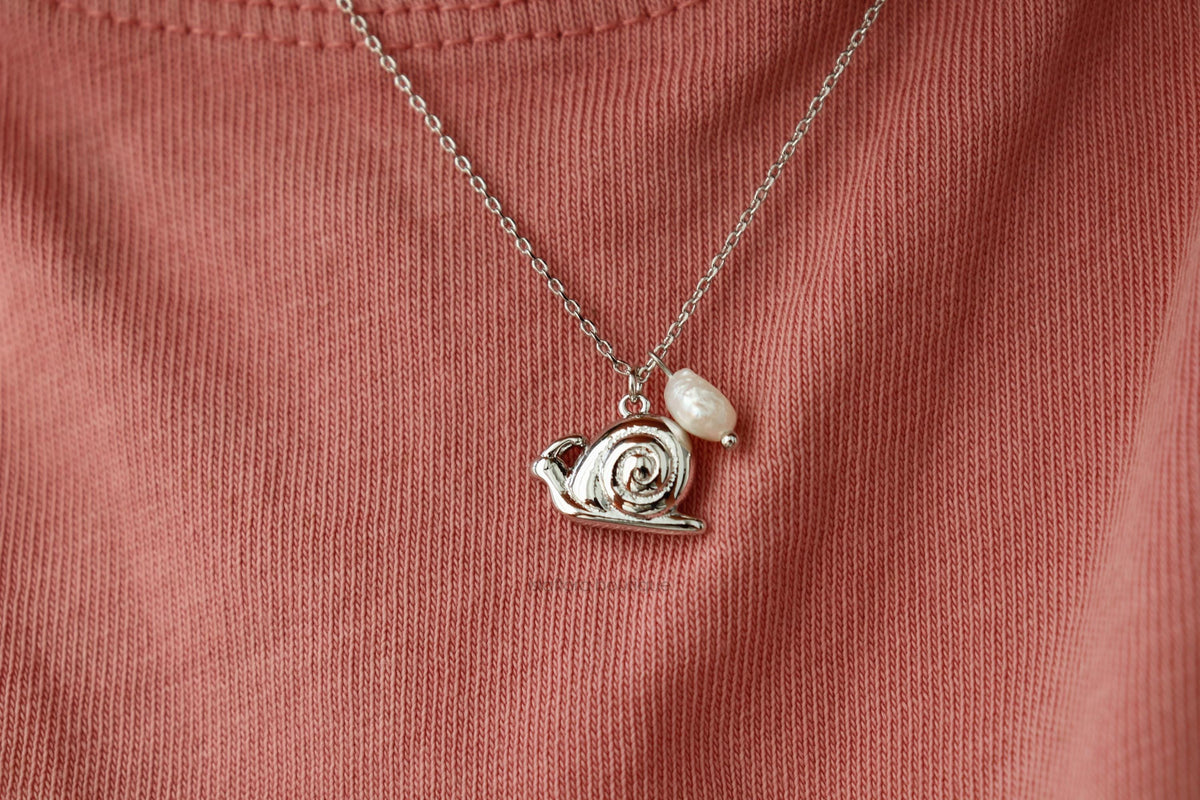 Isla Flora Freshwater Pearl Snail Charm Necklace