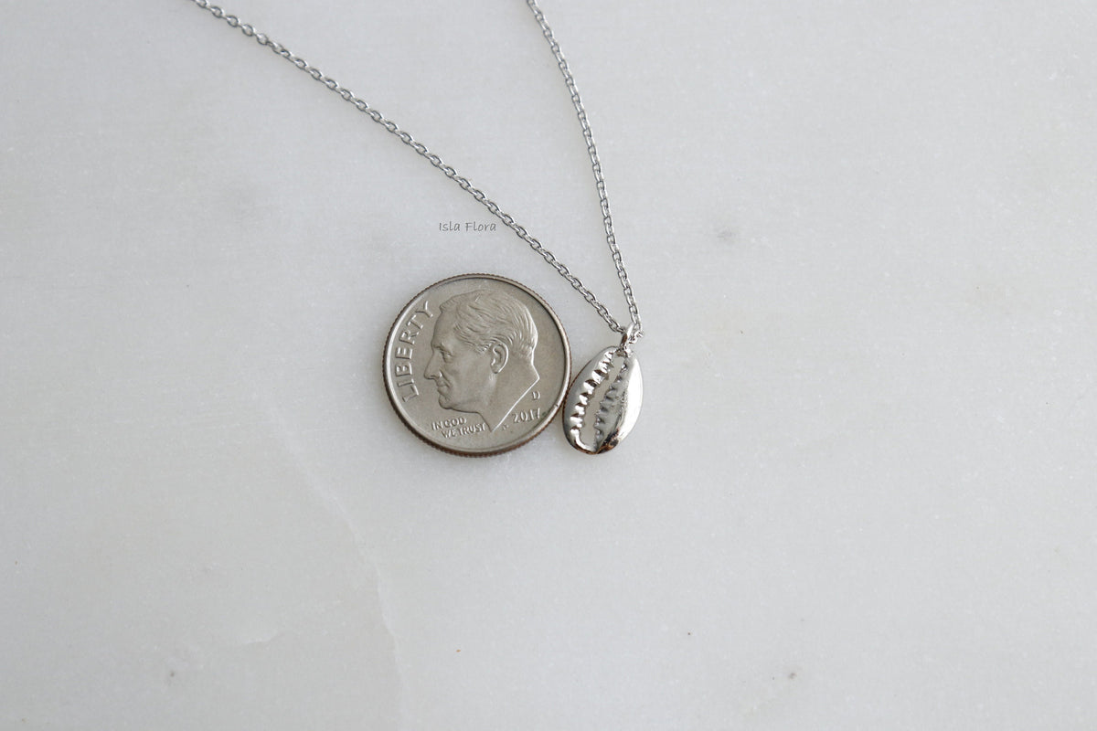 Isla Flora Cowrie Seashell Necklace