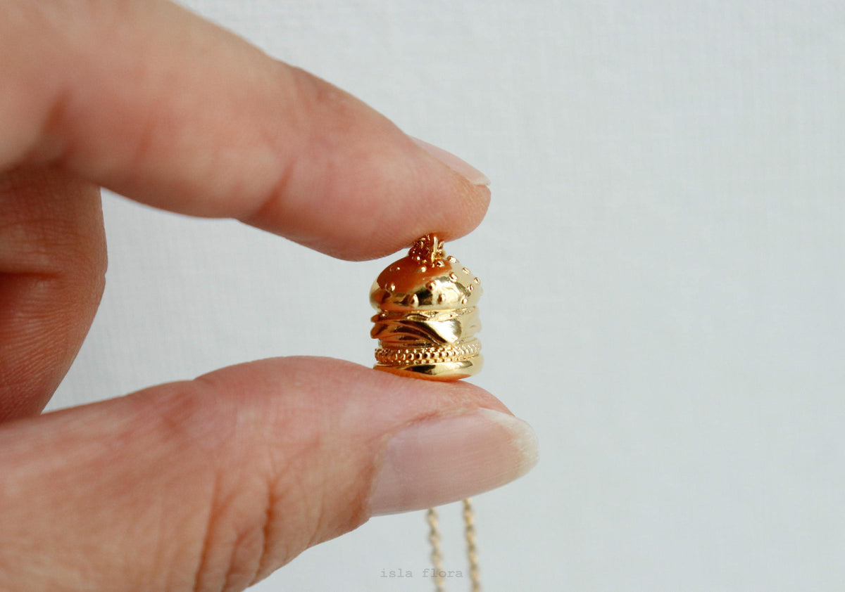 Isla Flora Dainty Realistic Cheeseburger Necklace